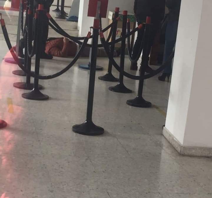 DOS PERSONAS MUERTAS AL INTERIOR DE UN BANCO EN PASTO.